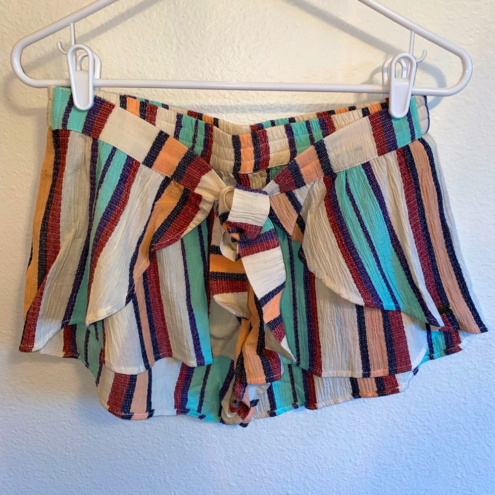 Tie wrapped shorts